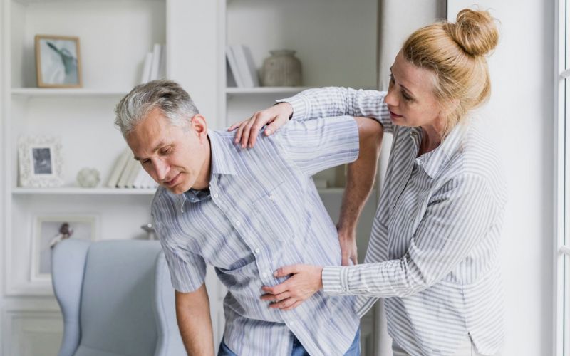 Thời tiết thay đổi dễ gây đau nhức xương khớp